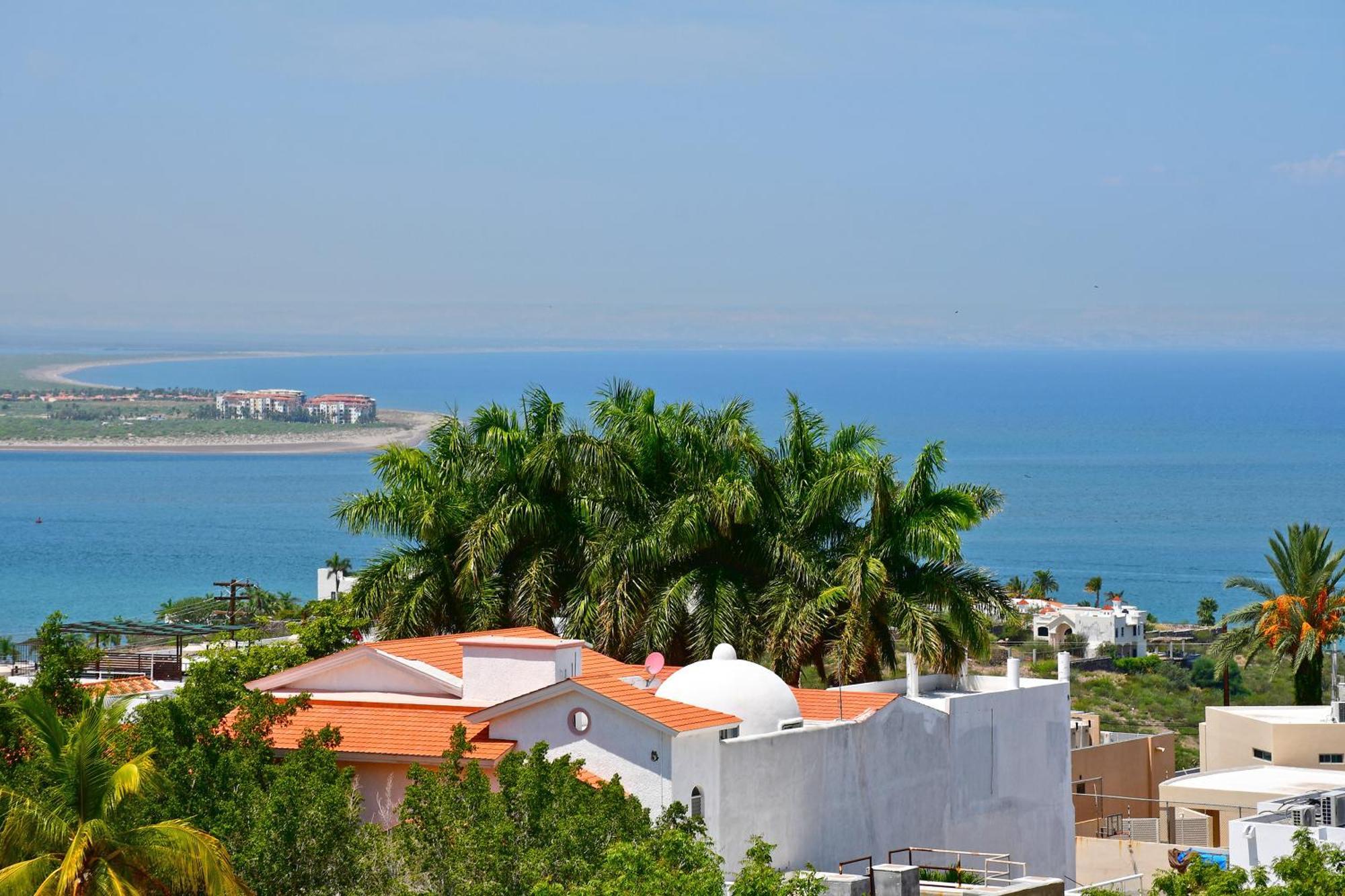 Oceanview Living Space & Balcony With Fiberoptic Wifi! Ла Пас Екстериор снимка